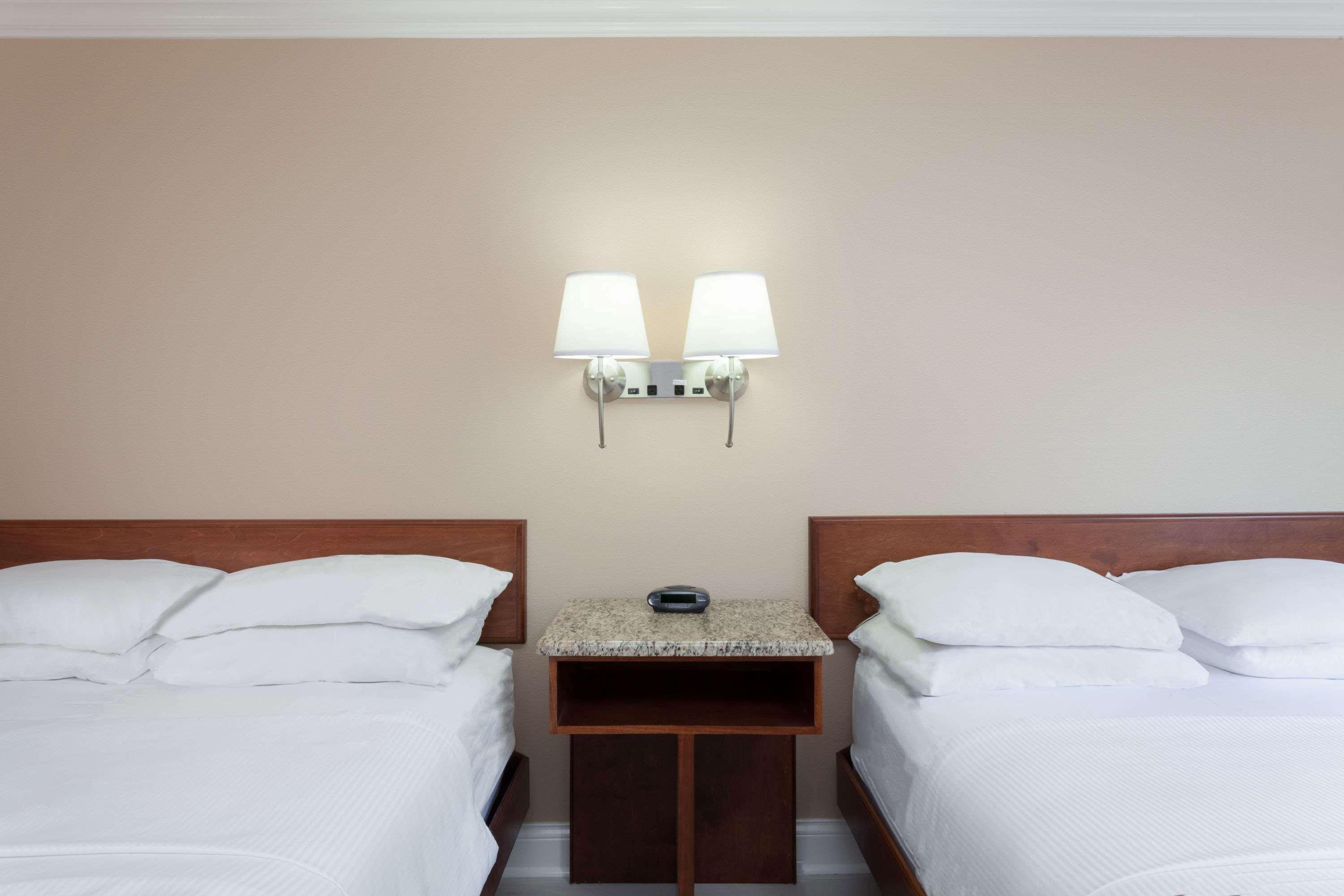 Super 8 By Wyndham Owensboro Hotel Exterior photo